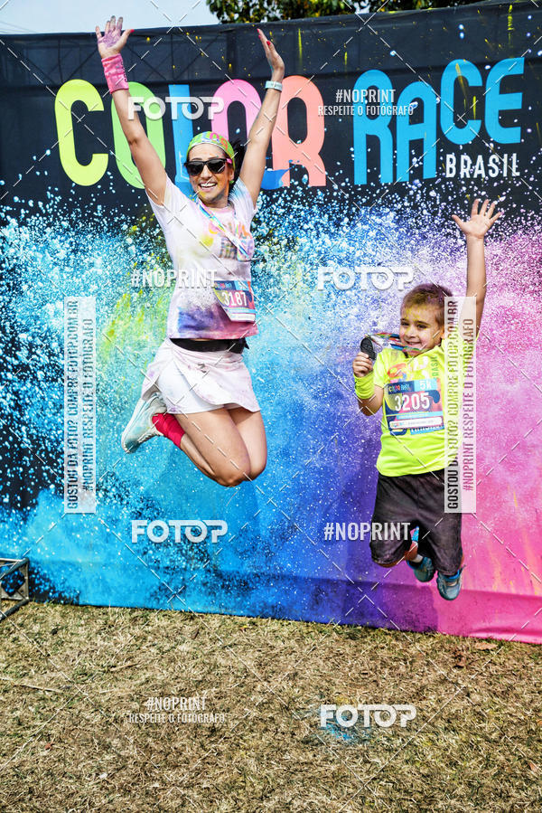 Buy your photos of the eventColor Race Brasil - S�o Carlos on Fotop