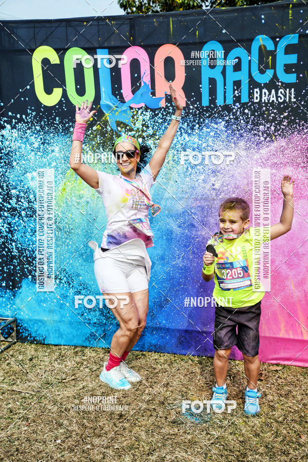 Buy your photos of the eventColor Race Brasil - S�o Carlos on Fotop