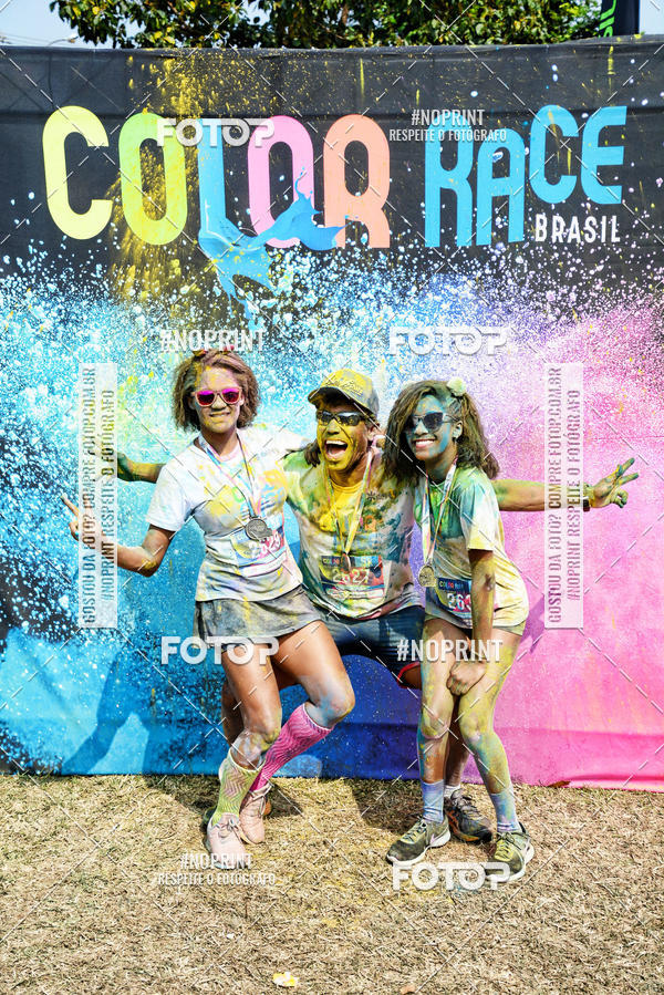 Buy your photos of the eventColor Race Brasil - S�o Carlos on Fotop