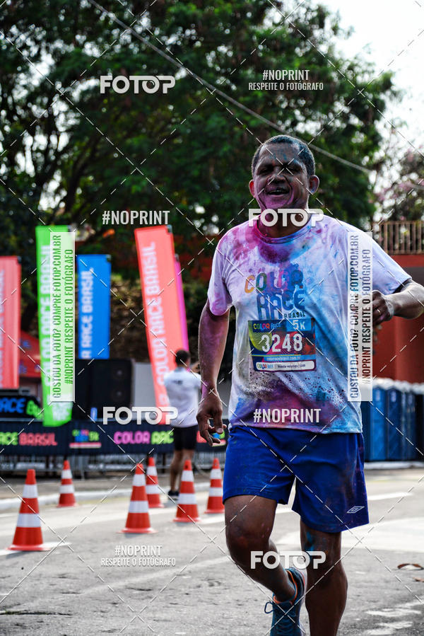 Buy your photos of the eventColor Race Brasil - S�o Carlos on Fotop