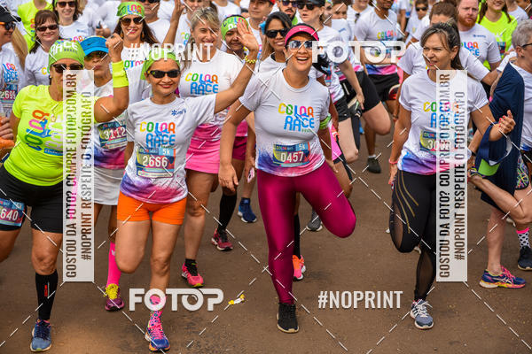 Buy your photos of the eventColor Race Brasil - S�o Carlos on Fotop