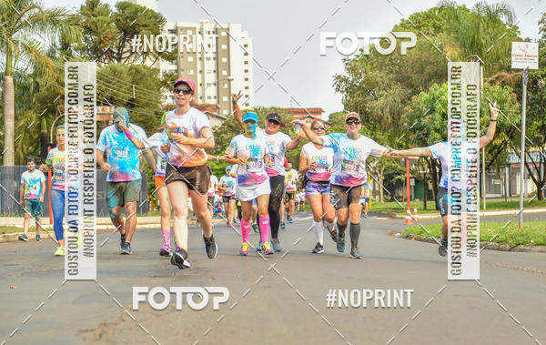 Buy your photos of the eventColor Race Brasil - S�o Carlos on Fotop