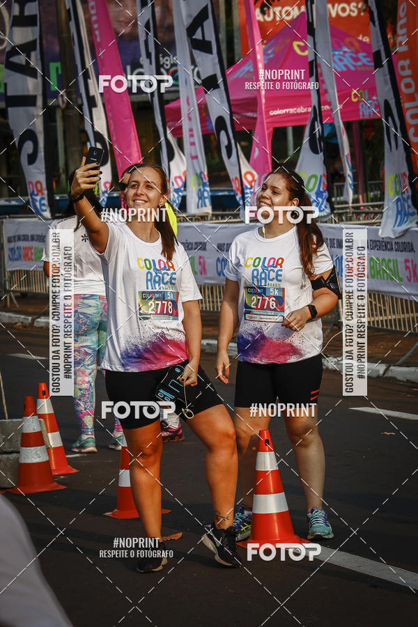 Buy your photos of the eventColor Race Brasil - So Carlos on Fotop