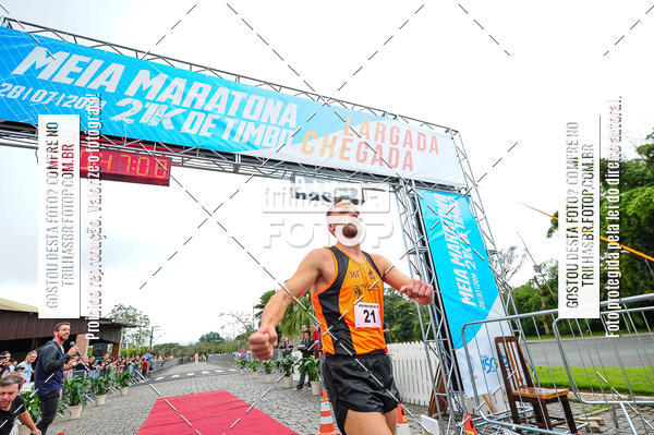 Buy your photos of the event1 Meia Maratona Timb on Fotop