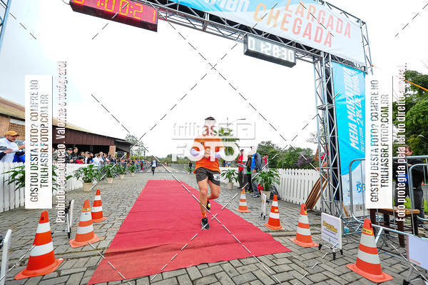 Buy your photos of the event1 Meia Maratona Timb on Fotop