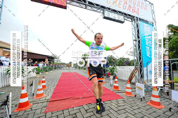 Buy your photos of the event1 Meia Maratona Timb on Fotop