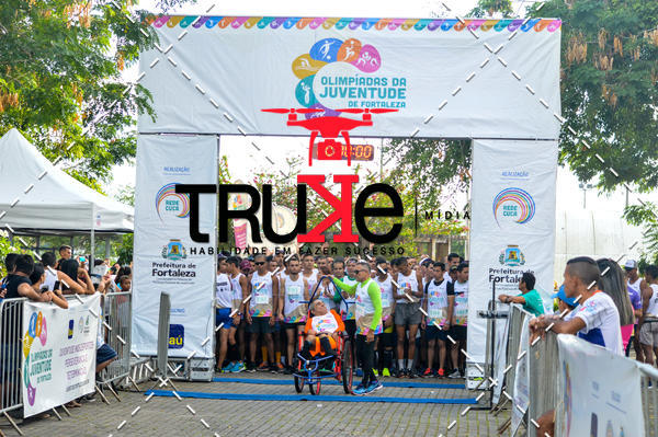 Buy your photos of the event Corrida da Juventude Cuca  on Fotop