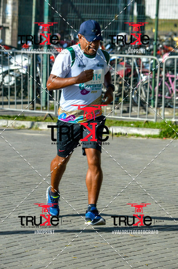 Buy your photos of the event Corrida da Juventude Cuca  on Fotop