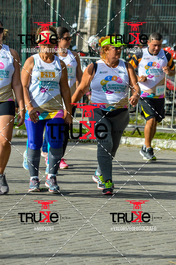 Buy your photos of the event Corrida da Juventude Cuca  on Fotop
