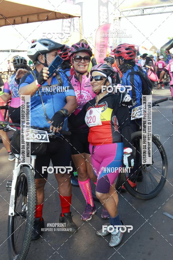 Buy your photos of the eventRainhas da Montanha 2019 on Fotop