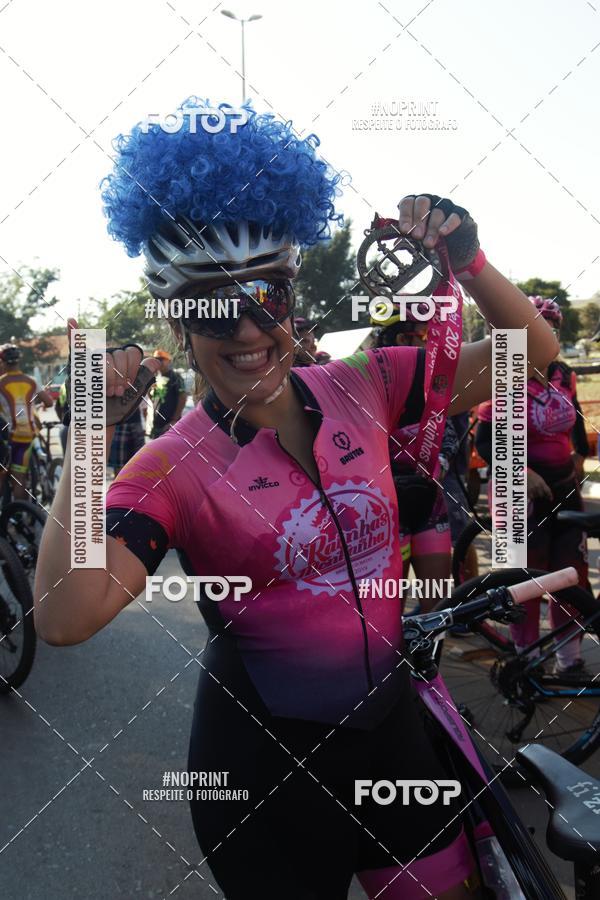 Buy your photos of the eventRainhas da Montanha 2019 on Fotop