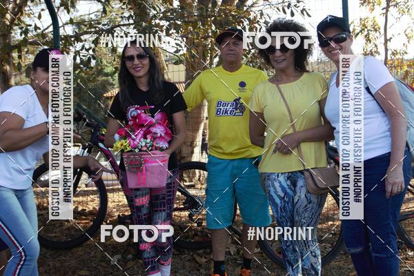 Buy your photos of the eventRainhas da Montanha 2019 on Fotop