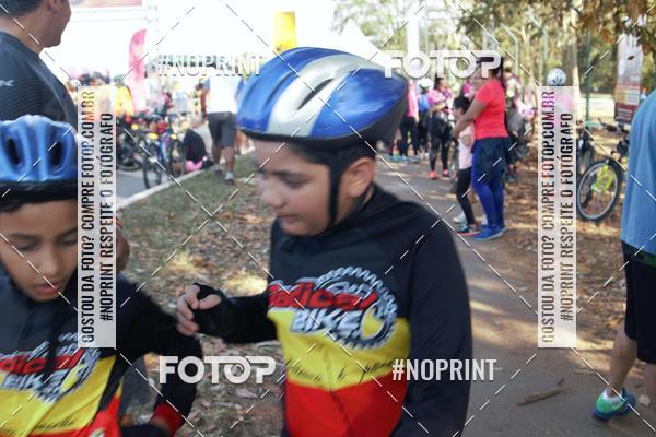 Buy your photos of the eventRainhas da Montanha 2019 on Fotop