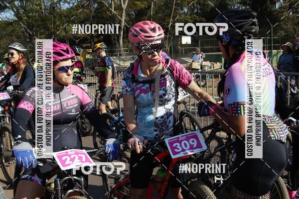 Buy your photos of the eventRainhas da Montanha 2019 on Fotop