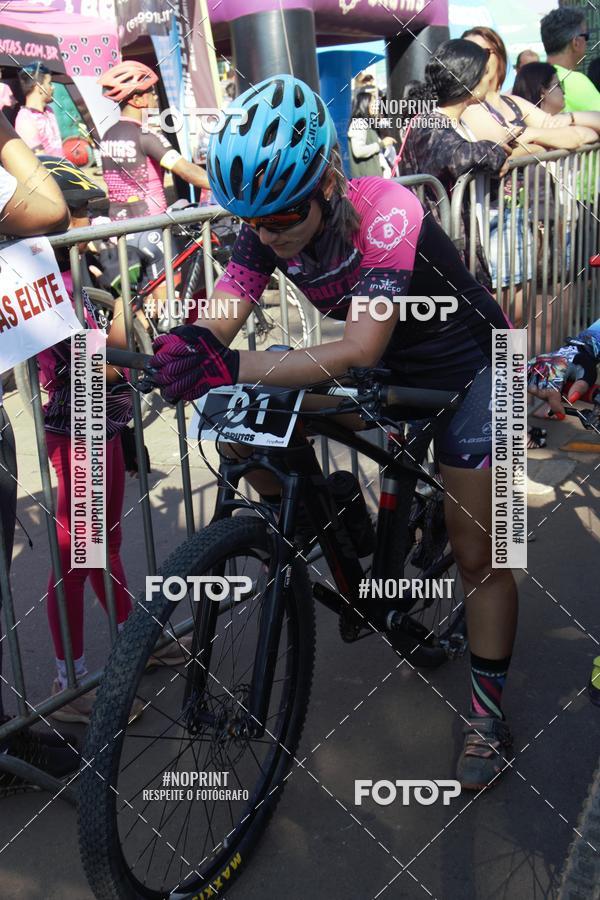 Buy your photos of the eventRainhas da Montanha 2019 on Fotop