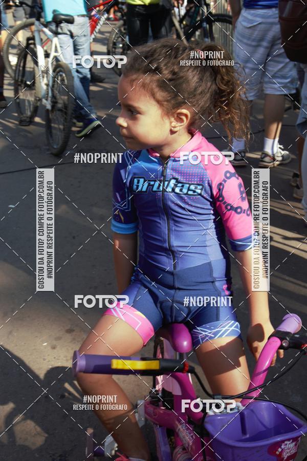 Buy your photos of the eventRainhas da Montanha 2019 on Fotop