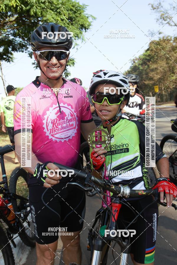 Buy your photos of the eventRainhas da Montanha 2019 on Fotop