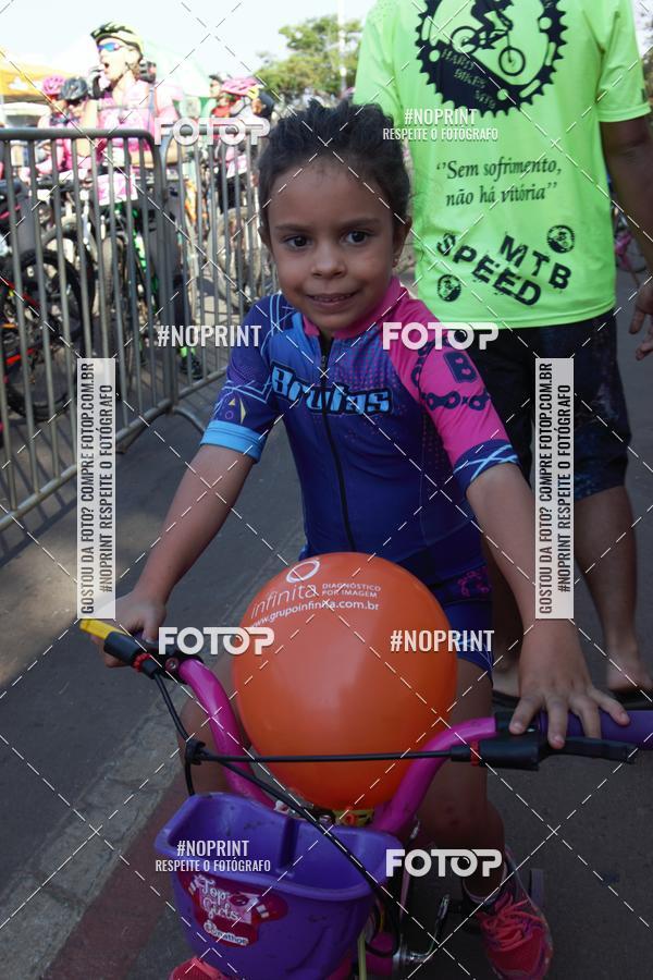 Buy your photos of the eventRainhas da Montanha 2019 on Fotop