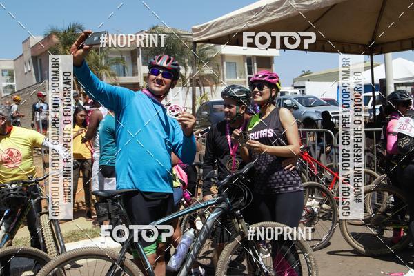 Buy your photos of the eventRainhas da Montanha 2019 on Fotop