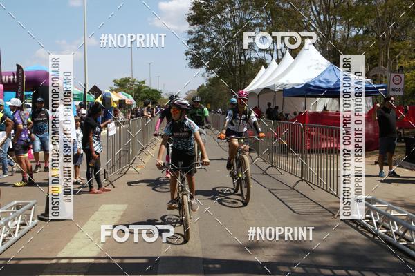 Buy your photos of the eventRainhas da Montanha 2019 on Fotop