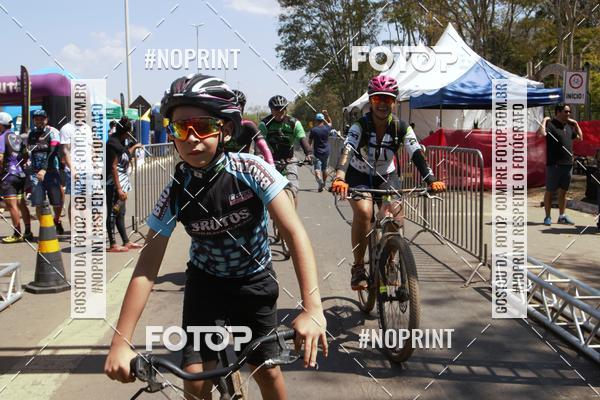 Buy your photos of the eventRainhas da Montanha 2019 on Fotop