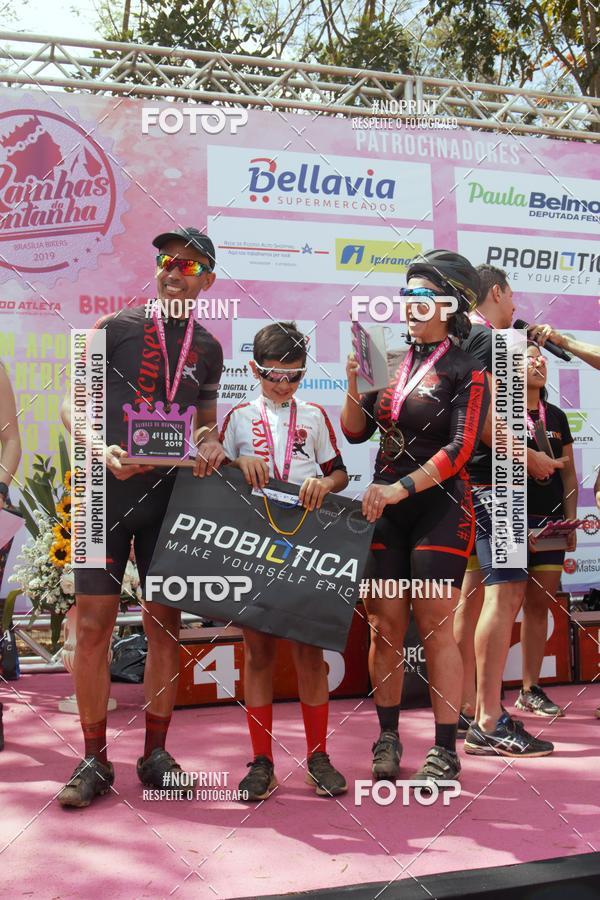 Buy your photos of the eventRainhas da Montanha 2019 on Fotop