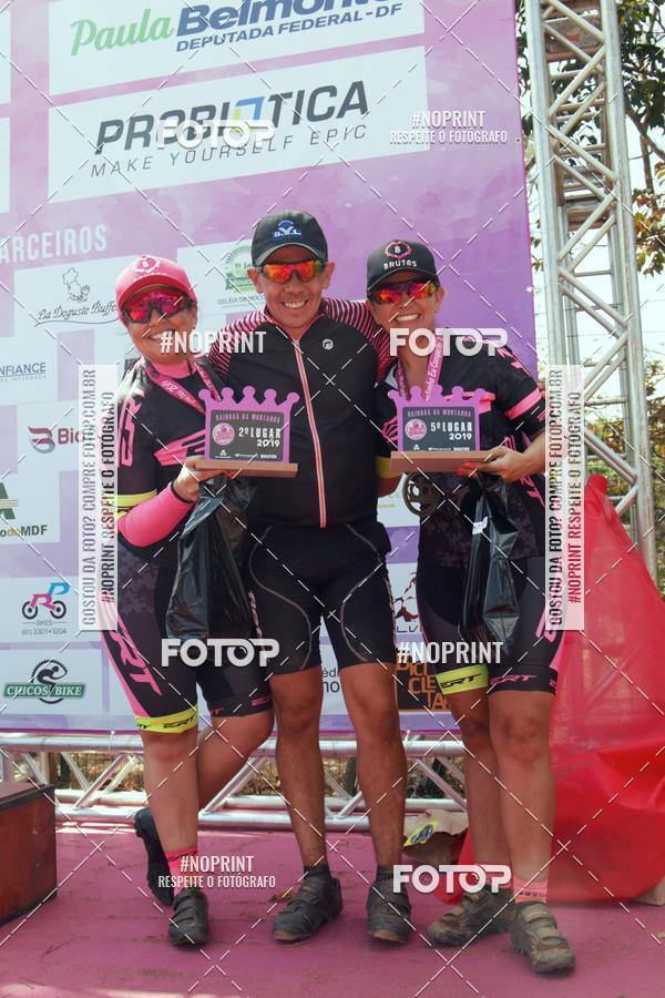 Buy your photos of the eventRainhas da Montanha 2019 on Fotop