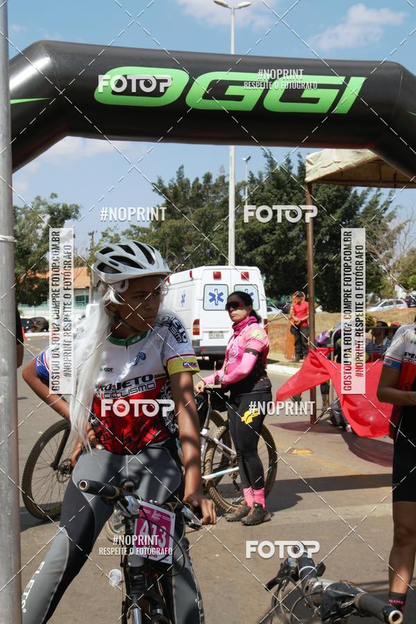 Buy your photos of the eventRainhas da Montanha 2019 on Fotop