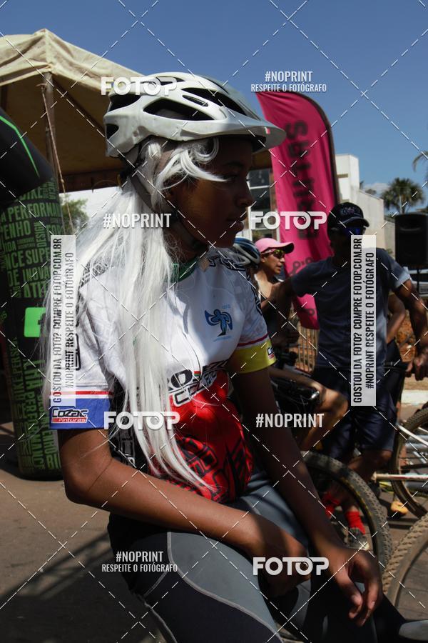 Buy your photos of the eventRainhas da Montanha 2019 on Fotop