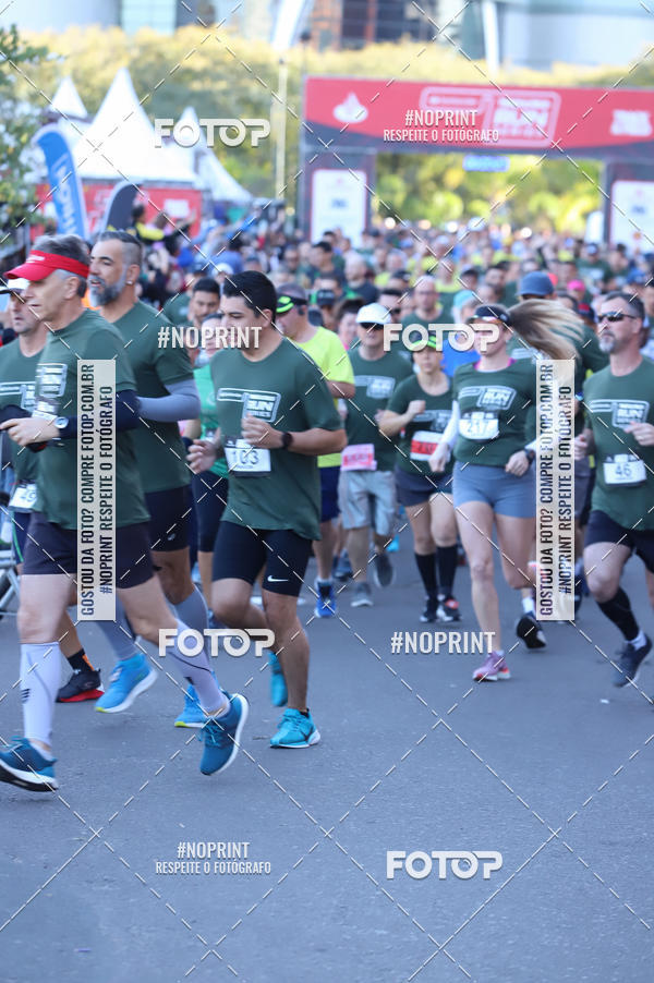 Buy your photos of the eventSANTANDER TRACK&FIELD RUN SERIES - Iguatemi Porto Alegre on Fotop