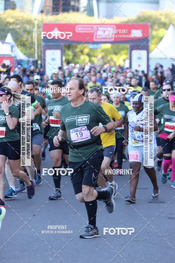 Buy your photos of the eventSANTANDER TRACK&FIELD RUN SERIES - Iguatemi Porto Alegre on Fotop