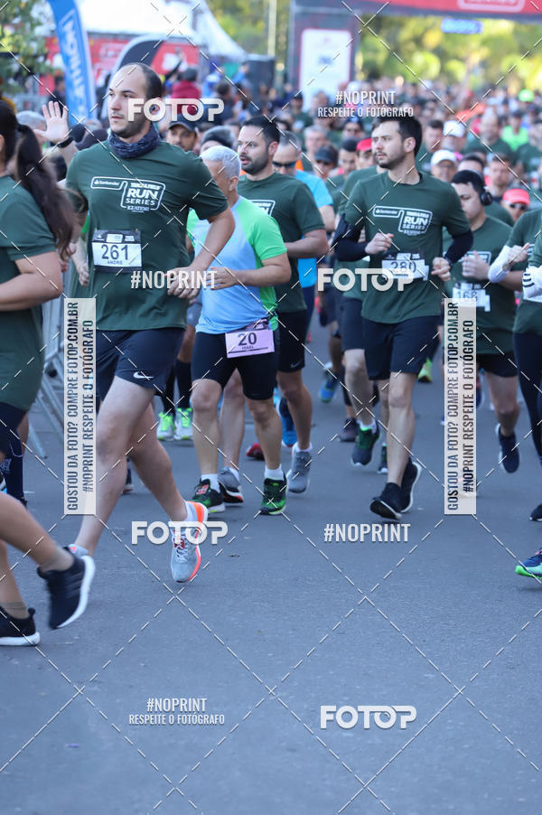 Buy your photos of the eventSANTANDER TRACK&FIELD RUN SERIES - Iguatemi Porto Alegre on Fotop