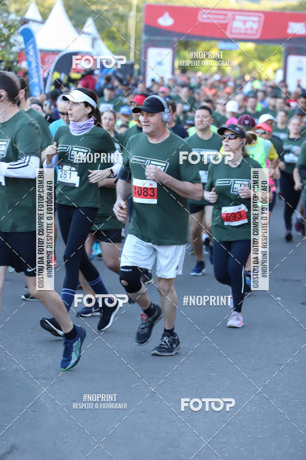Buy your photos of the eventSANTANDER TRACK&FIELD RUN SERIES - Iguatemi Porto Alegre on Fotop