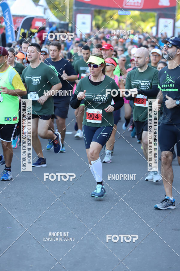 Buy your photos of the eventSANTANDER TRACK&FIELD RUN SERIES - Iguatemi Porto Alegre on Fotop