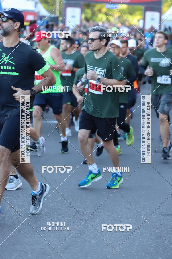 Buy your photos of the eventSANTANDER TRACK&FIELD RUN SERIES - Iguatemi Porto Alegre on Fotop