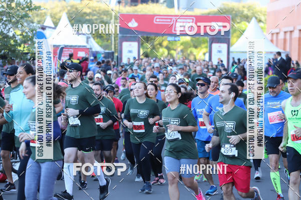 Buy your photos of the eventSANTANDER TRACK&FIELD RUN SERIES - Iguatemi Porto Alegre on Fotop