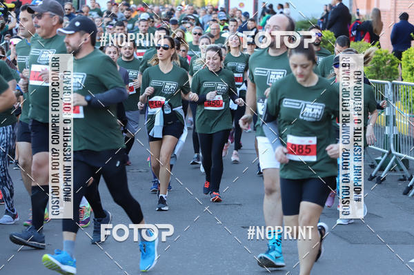 Buy your photos of the eventSANTANDER TRACK&FIELD RUN SERIES - Iguatemi Porto Alegre on Fotop