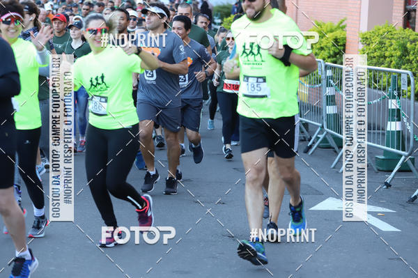 Buy your photos of the eventSANTANDER TRACK&FIELD RUN SERIES - Iguatemi Porto Alegre on Fotop