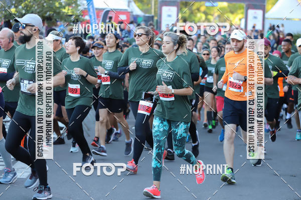 Buy your photos of the eventSANTANDER TRACK&FIELD RUN SERIES - Iguatemi Porto Alegre on Fotop