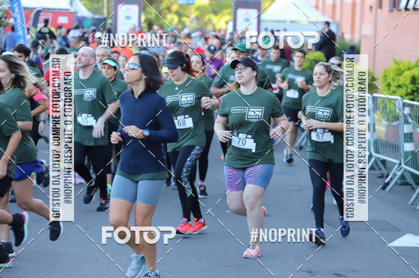 Buy your photos of the eventSANTANDER TRACK&FIELD RUN SERIES - Iguatemi Porto Alegre on Fotop