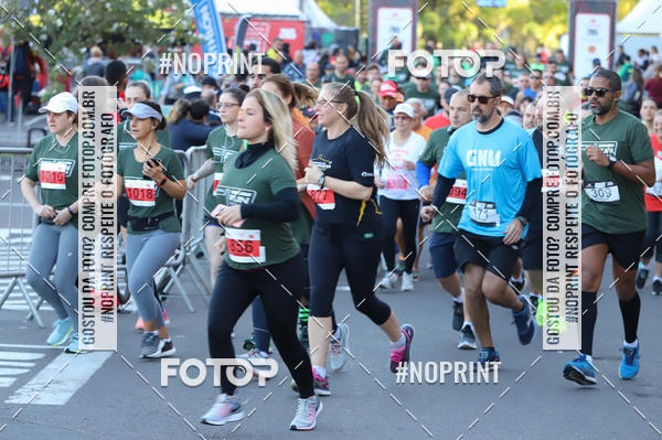 Buy your photos of the eventSANTANDER TRACK&FIELD RUN SERIES - Iguatemi Porto Alegre on Fotop