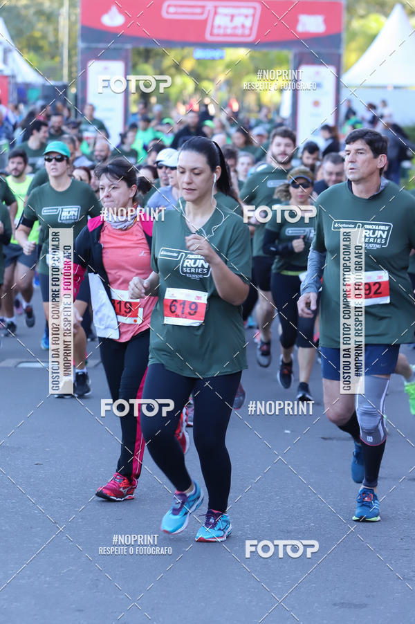 Buy your photos of the eventSANTANDER TRACK&FIELD RUN SERIES - Iguatemi Porto Alegre on Fotop