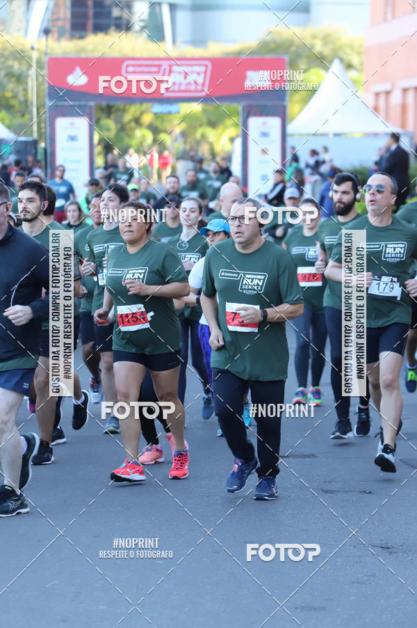 Buy your photos of the eventSANTANDER TRACK&FIELD RUN SERIES - Iguatemi Porto Alegre on Fotop