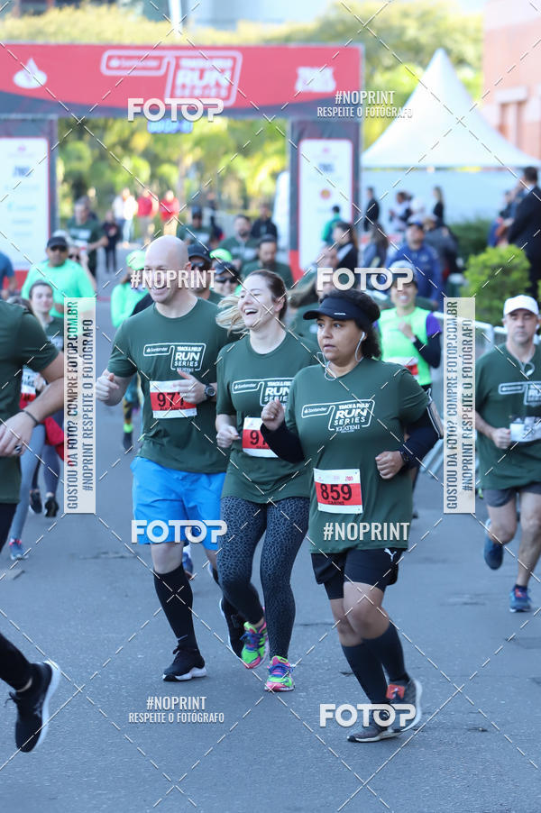 Buy your photos of the eventSANTANDER TRACK&FIELD RUN SERIES - Iguatemi Porto Alegre on Fotop