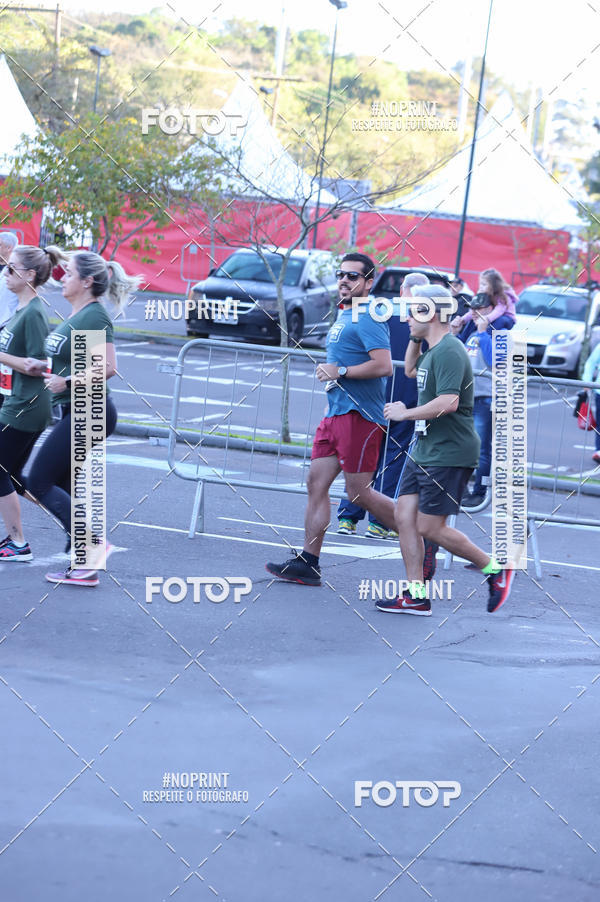 Buy your photos of the eventSANTANDER TRACK&FIELD RUN SERIES - Iguatemi Porto Alegre on Fotop