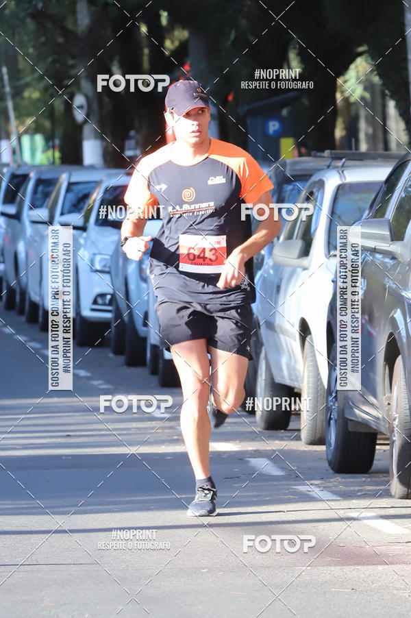 Buy your photos of the eventSANTANDER TRACK&FIELD RUN SERIES - Iguatemi Porto Alegre on Fotop