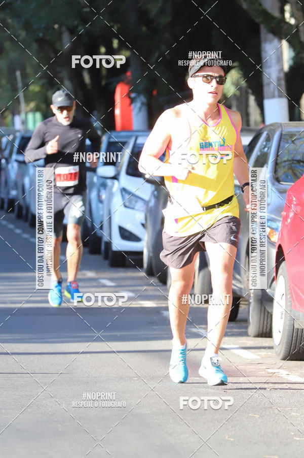 Buy your photos of the eventSANTANDER TRACK&FIELD RUN SERIES - Iguatemi Porto Alegre on Fotop