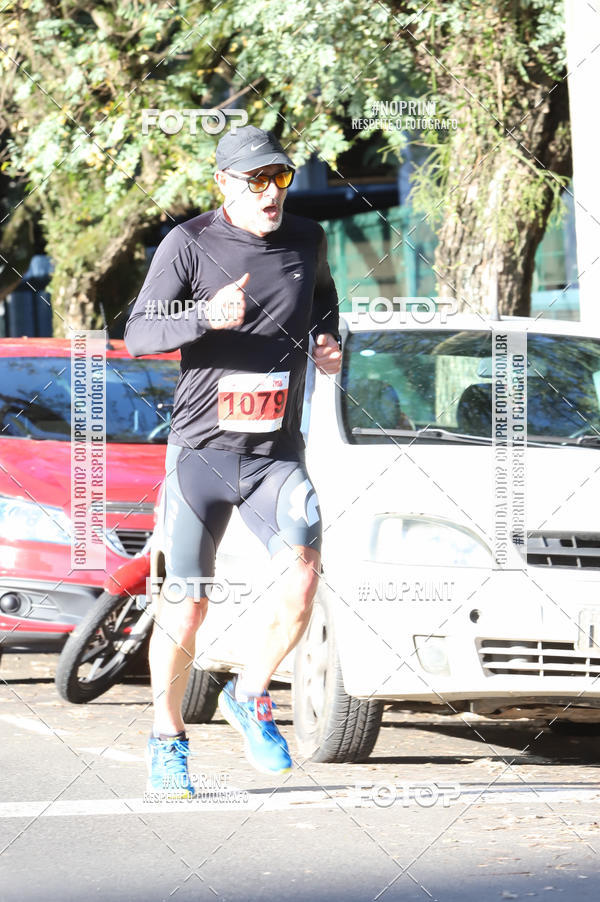 Buy your photos of the eventSANTANDER TRACK&FIELD RUN SERIES - Iguatemi Porto Alegre on Fotop