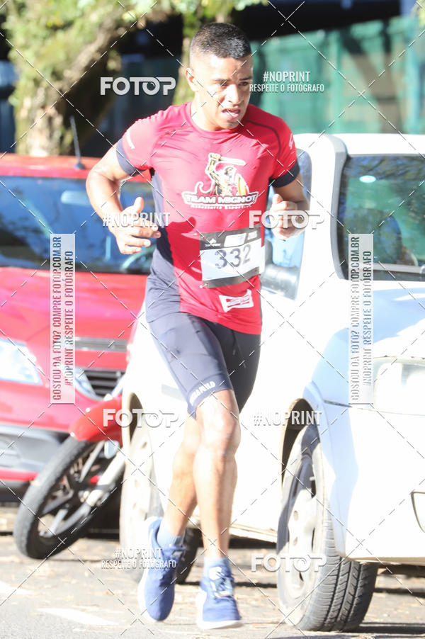 Buy your photos of the eventSANTANDER TRACK&FIELD RUN SERIES - Iguatemi Porto Alegre on Fotop