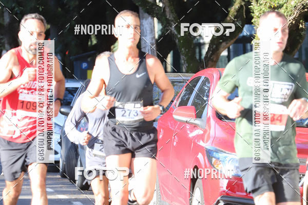 Buy your photos of the eventSANTANDER TRACK&FIELD RUN SERIES - Iguatemi Porto Alegre on Fotop
